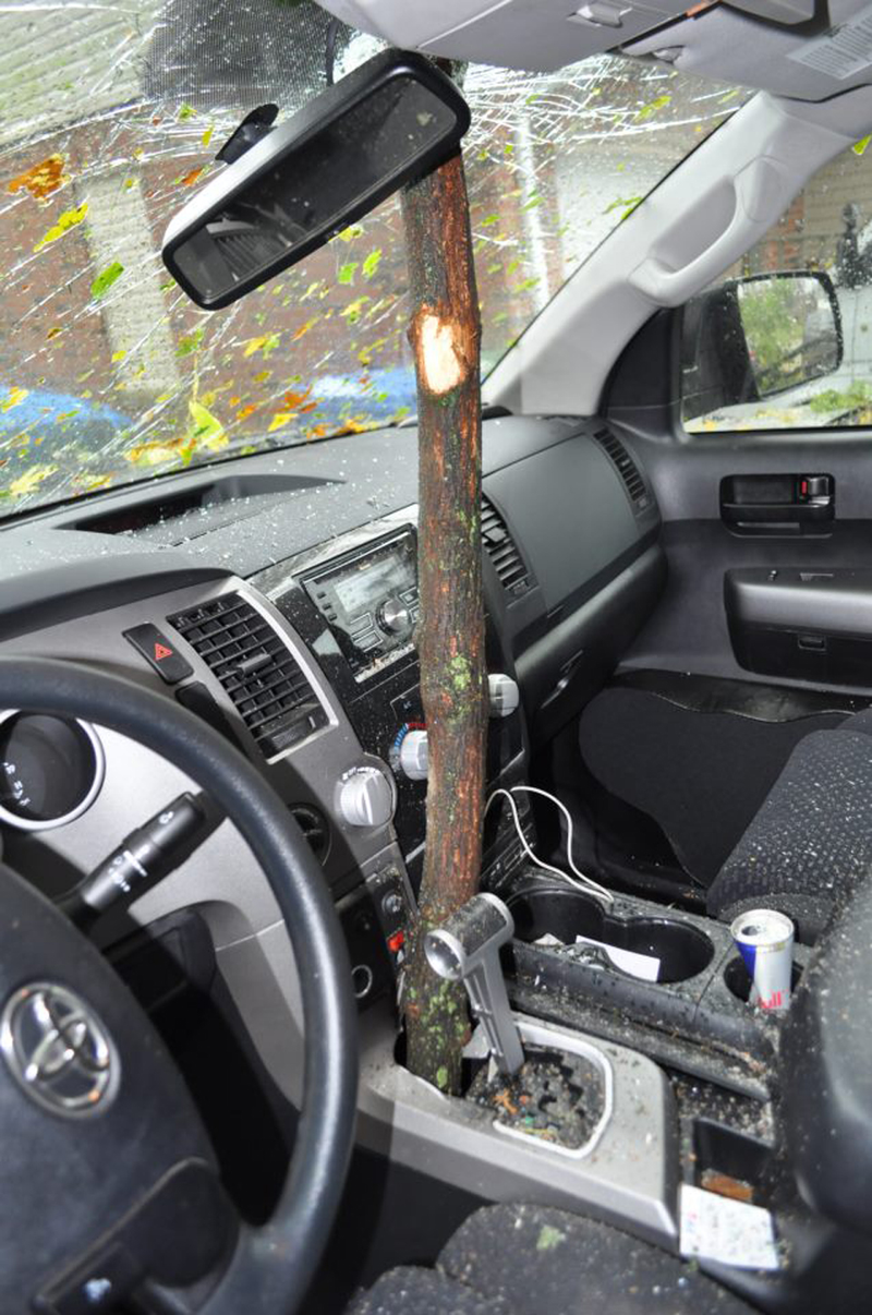 Illustration for article titled Sandy Gives A Tundra Owner A New Stick Shift